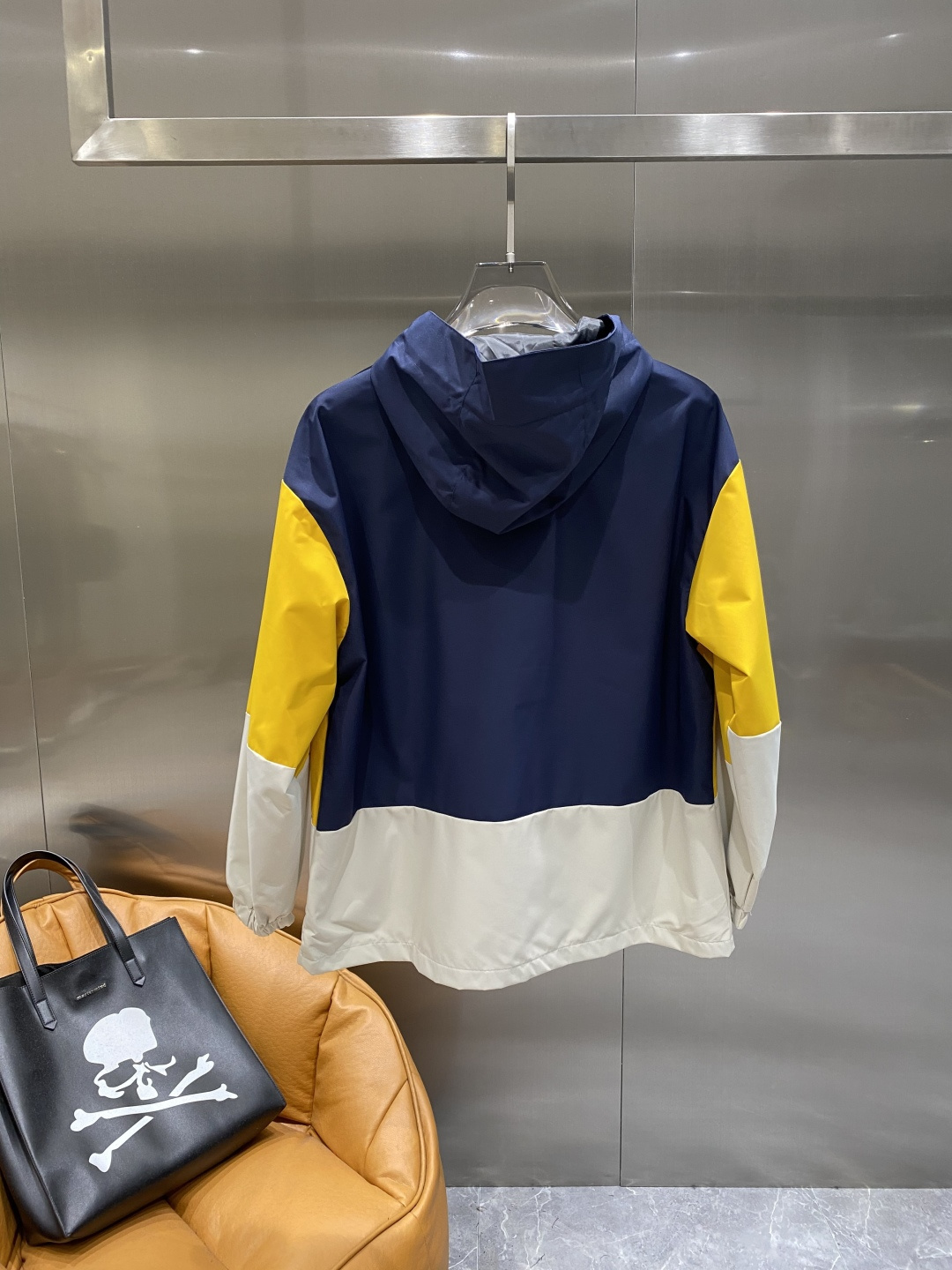 《𝙉𝙚𝙬🤍🖤鸟家》25ss早秋风衣夹克外套爆款 秋冬专柜新款休闲时尚夹克外套！超前卫设计风格 细腻舒适 