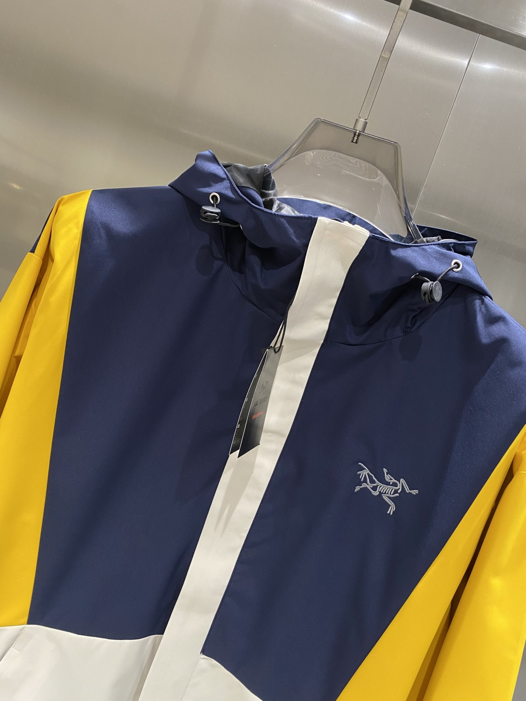 《𝙉𝙚𝙬🤍🖤鸟家》25ss早秋风衣夹克外套爆款 秋冬专柜新款休闲时尚夹克外套！超前卫设计风格 细腻舒适 