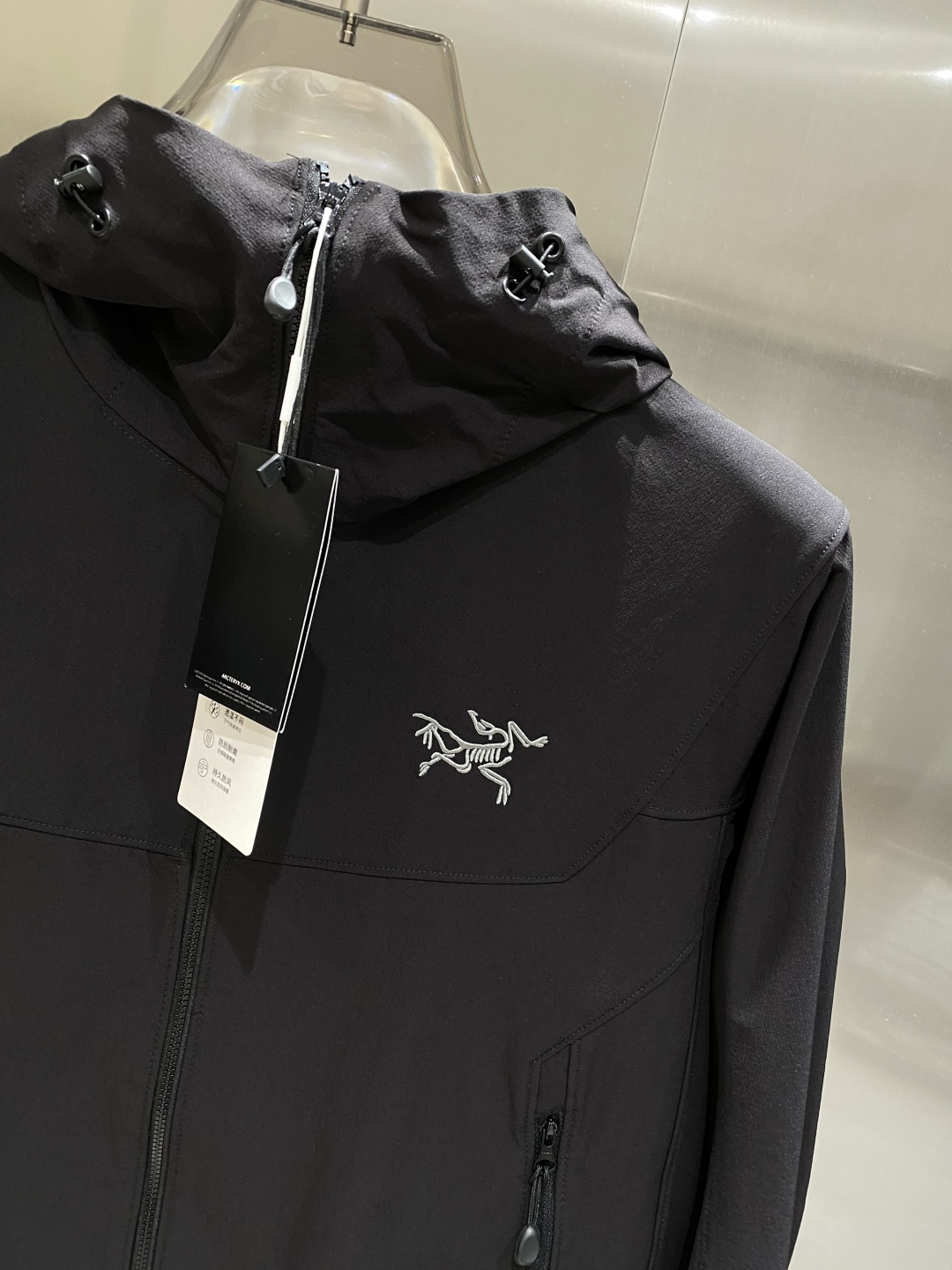 《𝙉𝙚𝙬🤍🖤鸟家》25ss早秋风衣爆款 秋冬专柜新款休闲时尚 超前卫设计风格 细腻舒适 多重重工艺 整体