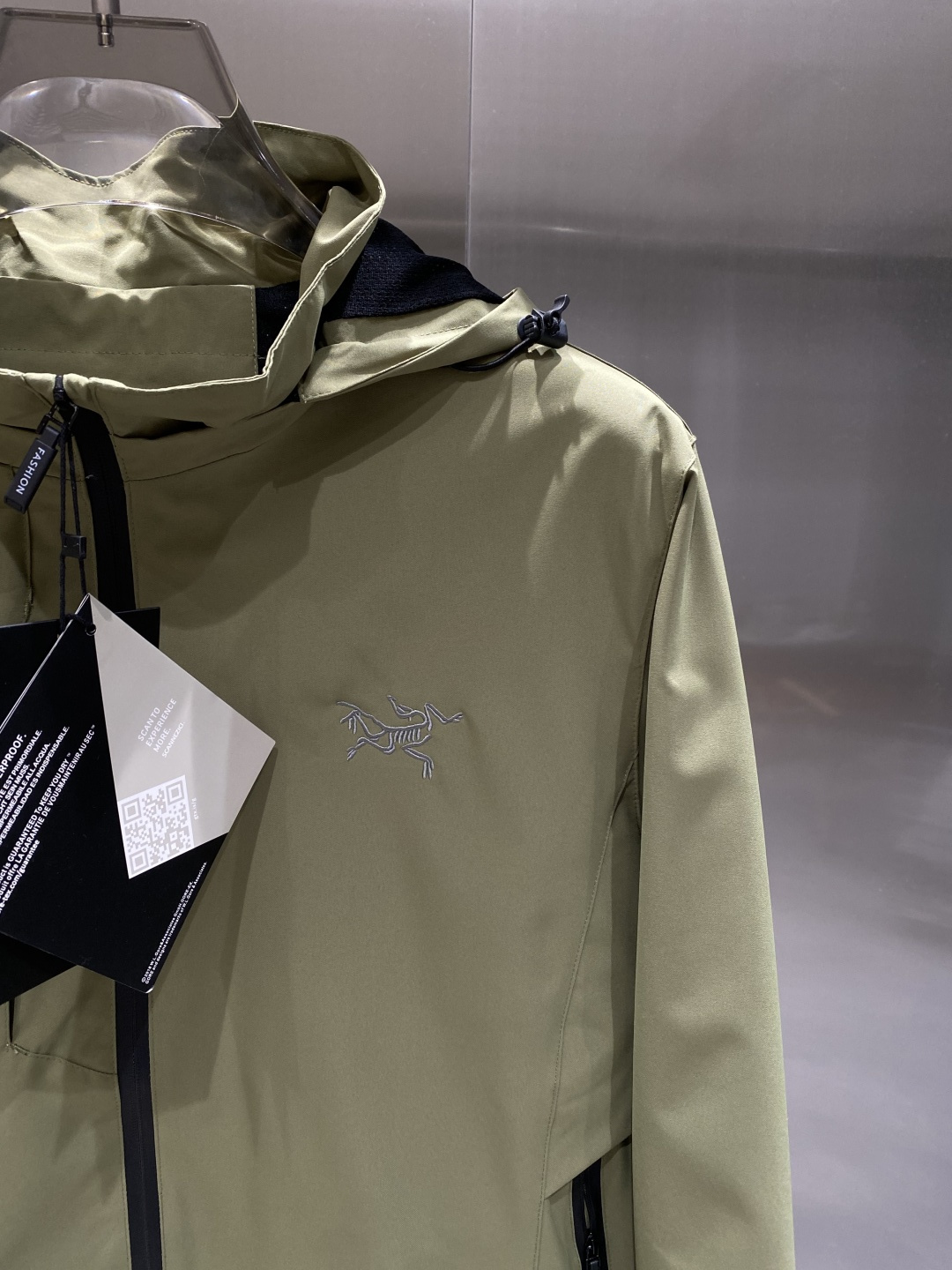 《𝙉𝙚𝙬🤍🖤鸟家》25ss早秋风衣爆款 秋冬专柜新款休闲时尚 超前卫设计风格 细腻舒适 多重重工艺 整体