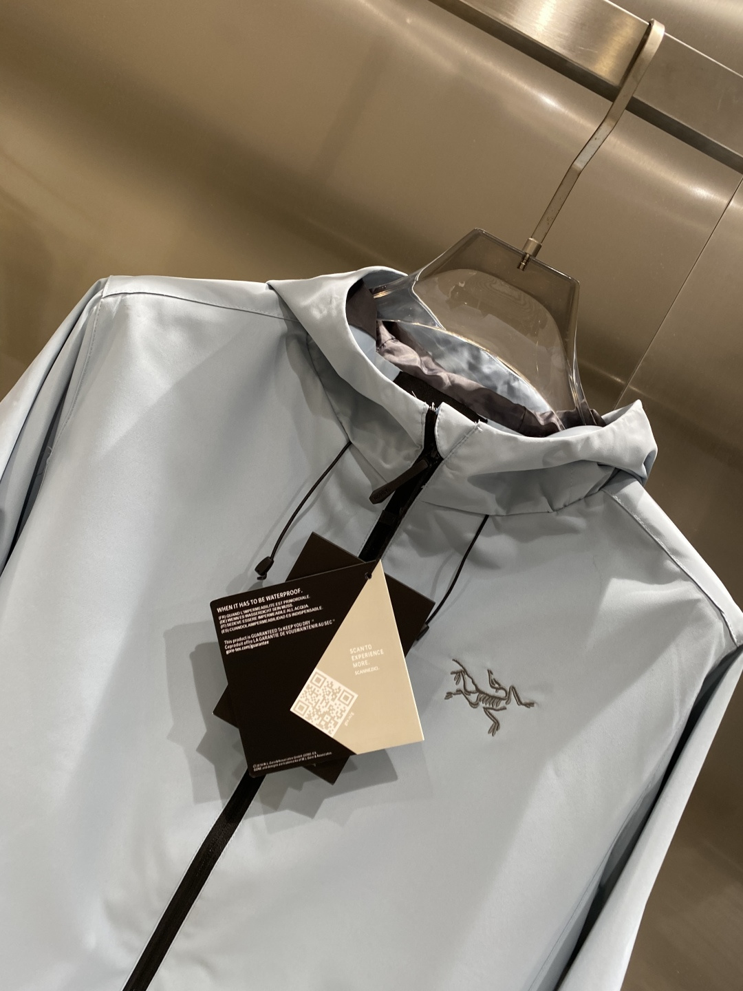 《𝙉𝙚𝙬🤍🖤鸟家》25ss早秋风衣爆款 秋冬专柜新款休闲时尚 超前卫设计风格 细腻舒适 多重重工艺 整体