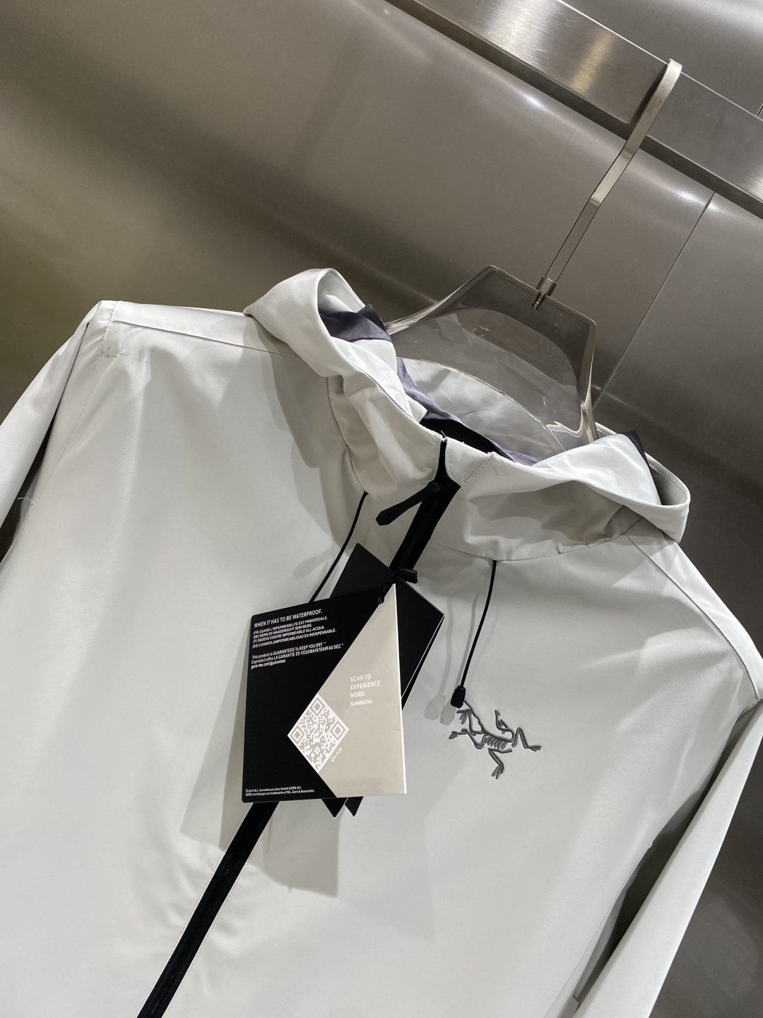 《𝙉𝙚𝙬🤍🖤鸟家》25ss早秋风衣爆款 秋冬专柜新款休闲时尚 超前卫设计风格 细腻舒适 多重重工艺 整体