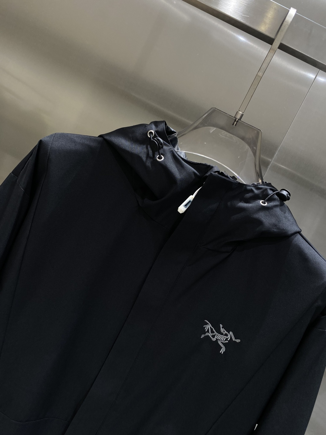 《𝙉𝙚𝙬🤍🖤鸟家》25ss早秋风衣爆款 秋冬专柜新款休闲时尚 超前卫设计风格 细腻舒适 多重重工艺 整体