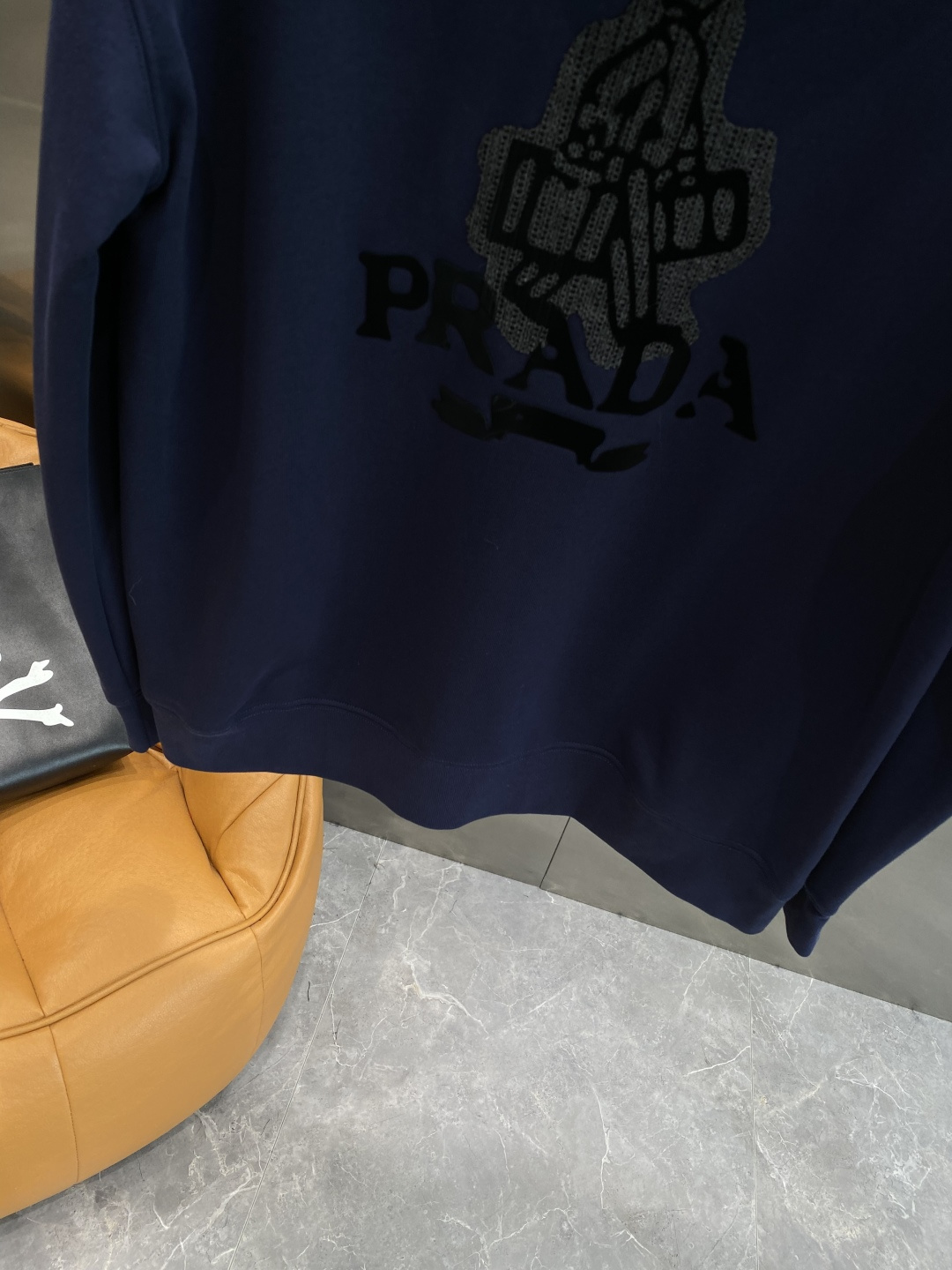 《𝙉𝙚𝙬🤍🖤普家》2025ss秋冬最新款专柜同款首发！高端时尚休闲卫衣，超正版型上身瞬间变欧巴！简约时尚
