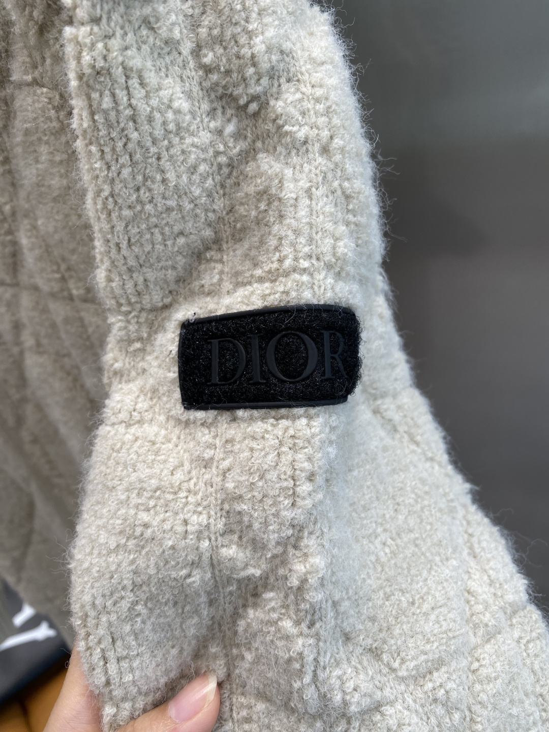 《𝙉𝙚𝙬🤍🖤迪家》25ss秋冬 最新最顶级开衫羊毛针织衫开衫毛衣，精致配色融合新款潮开衫，最顶级的品质专