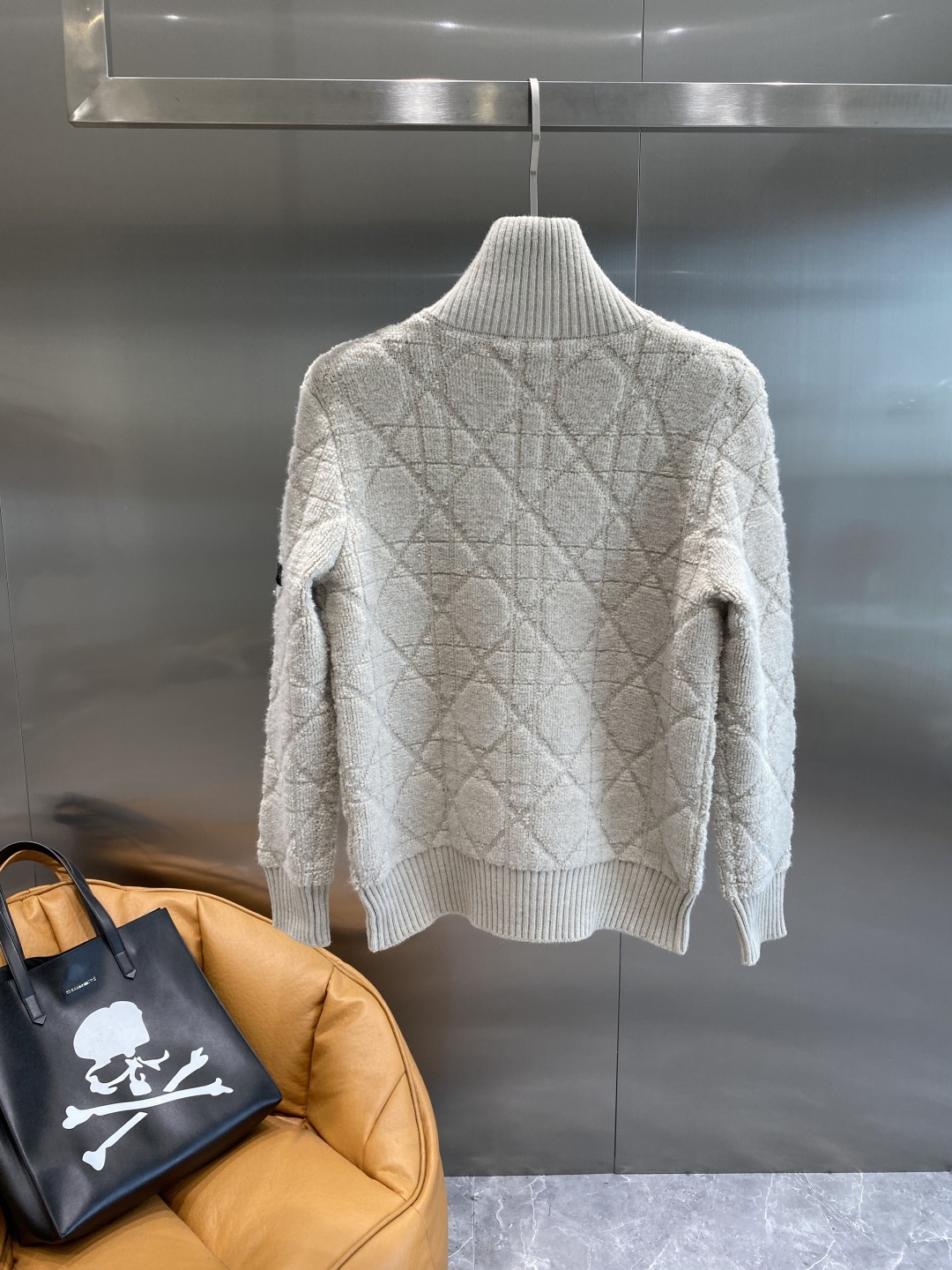 《𝙉𝙚𝙬🤍🖤迪家》25ss秋冬 最新最顶级开衫羊毛针织衫开衫毛衣，精致配色融合新款潮开衫，最顶级的品质专