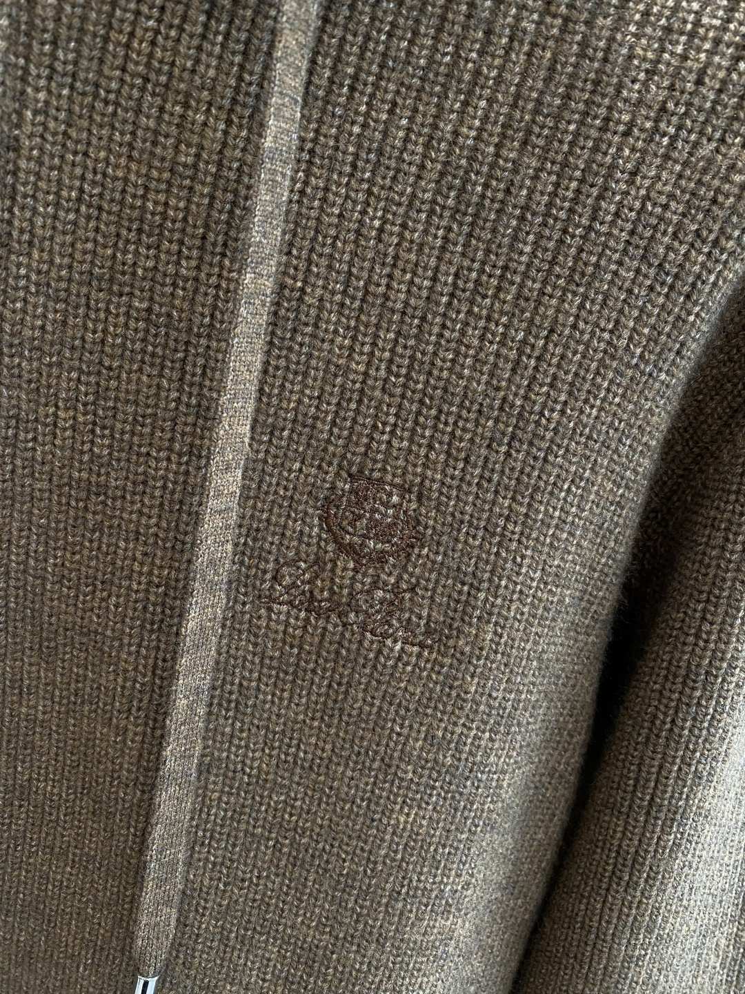 《𝙉𝙚𝙬🤍🖤lP🆕家》25ss秋冬 最新最顶级开衫羊毛针织衫开衫毛衣，精致配色融合新款潮套头衫，最顶级的