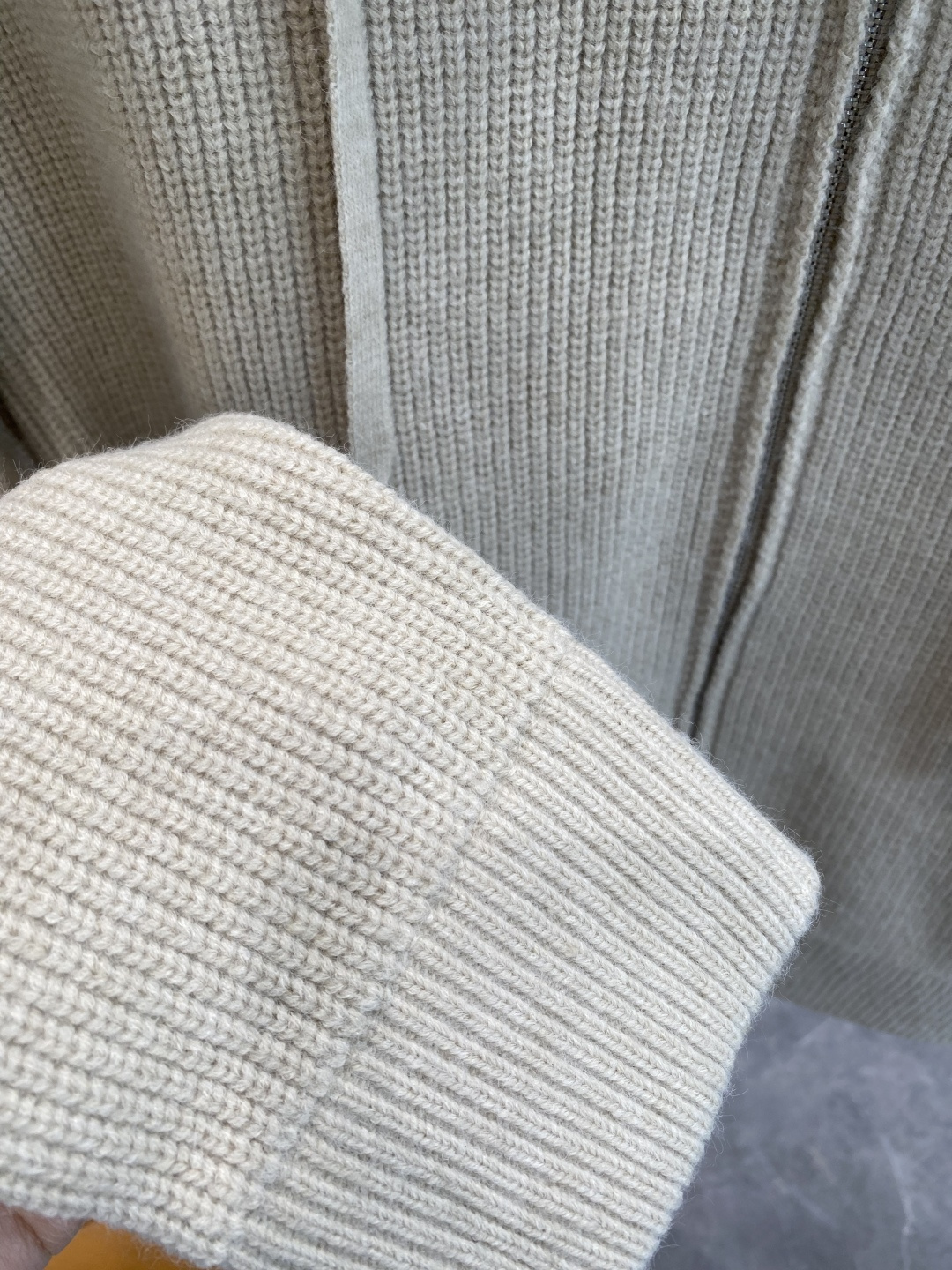 《𝙉𝙚𝙬🤍🖤lP🆕家》25ss秋冬 最新最顶级开衫羊毛针织衫开衫毛衣，精致配色融合新款潮套头衫，最顶级的