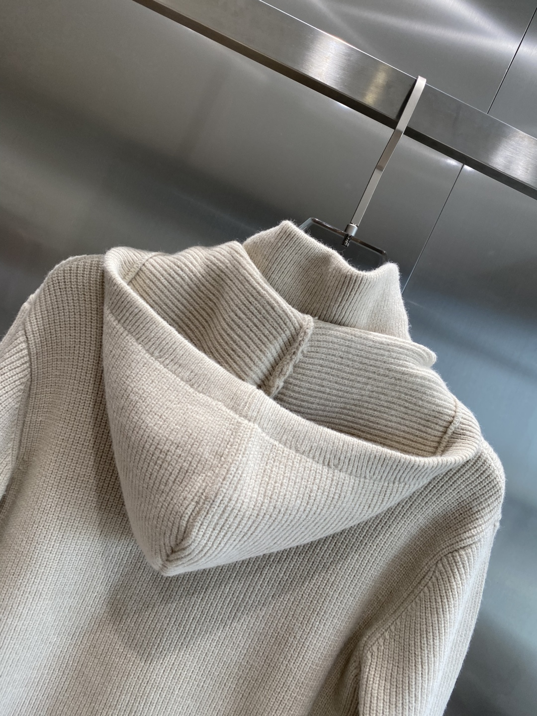 《𝙉𝙚𝙬🤍🖤lP🆕家》25ss秋冬 最新最顶级开衫羊毛针织衫开衫毛衣，精致配色融合新款潮套头衫，最顶级的