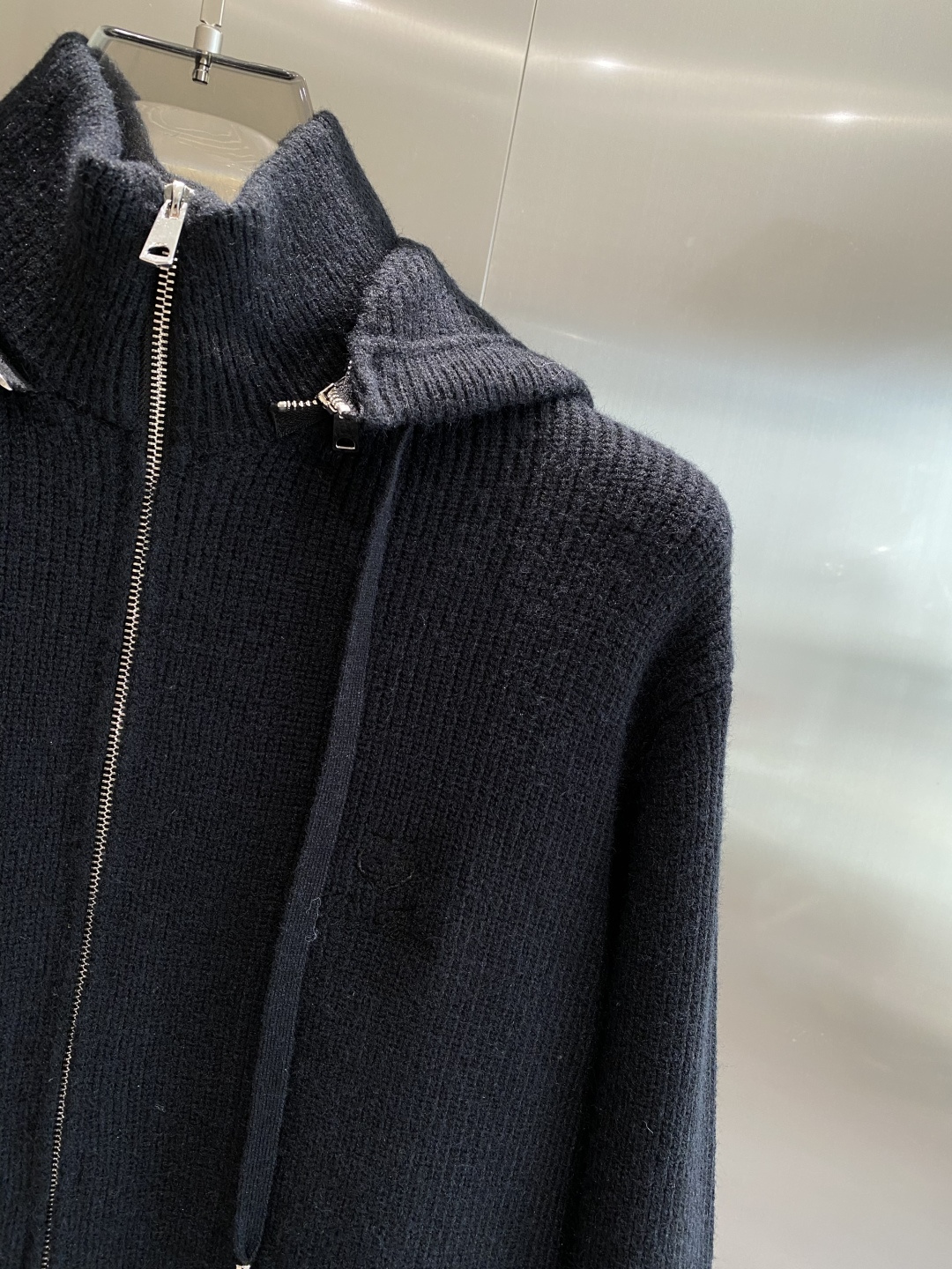 《𝙉𝙚𝙬🤍🖤lP🆕家》25ss秋冬 最新最顶级开衫羊毛针织衫开衫毛衣，精致配色融合新款潮套头衫，最顶级的