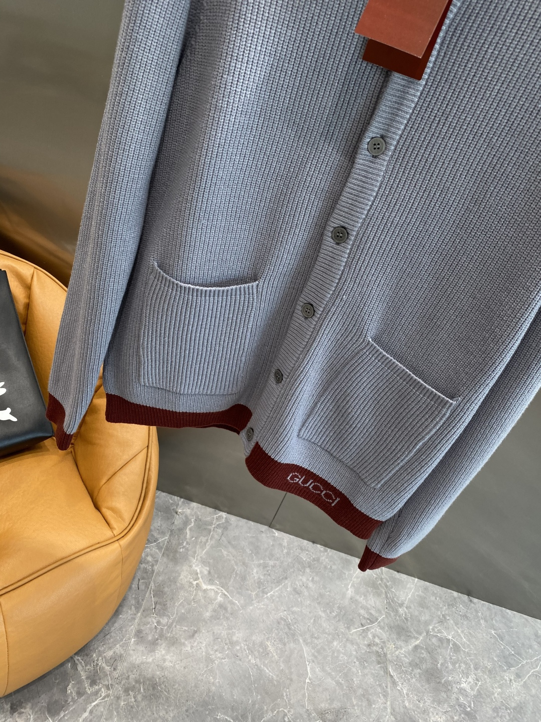 《𝙉𝙚𝙬🤍🖤古家》25ss秋冬 最新最顶级开衫羊毛针织衫开衫毛衣，精致配色融合新款潮开衫，最顶级的品质专