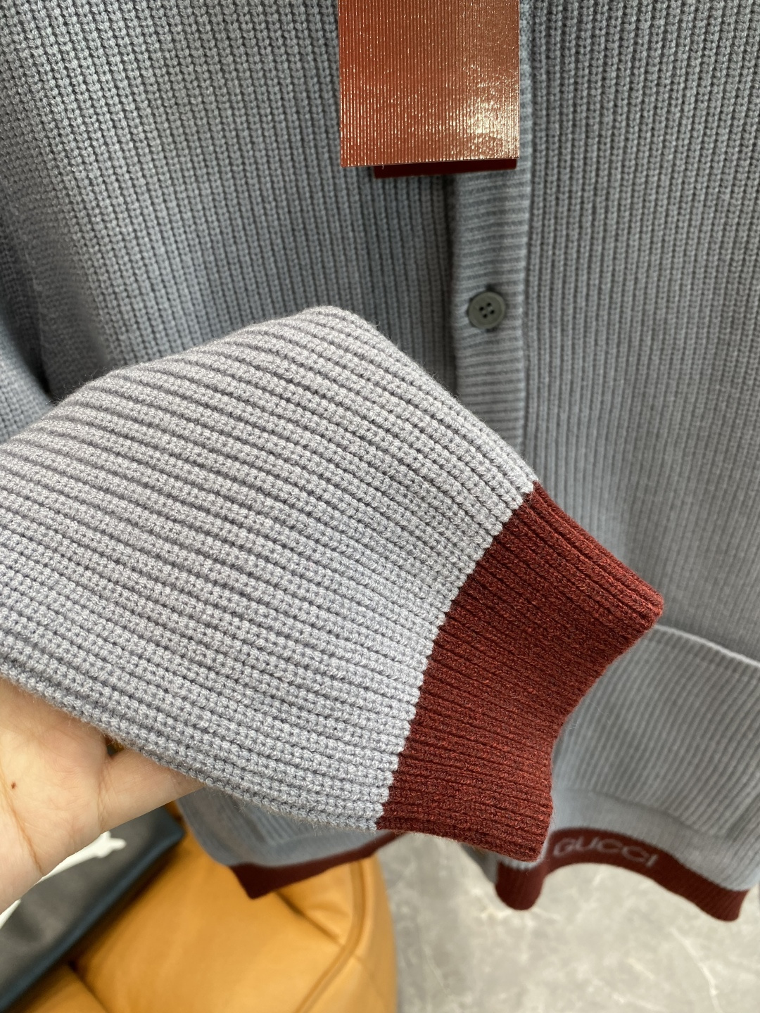 《𝙉𝙚𝙬🤍🖤古家》25ss秋冬 最新最顶级开衫羊毛针织衫开衫毛衣，精致配色融合新款潮开衫，最顶级的品质专