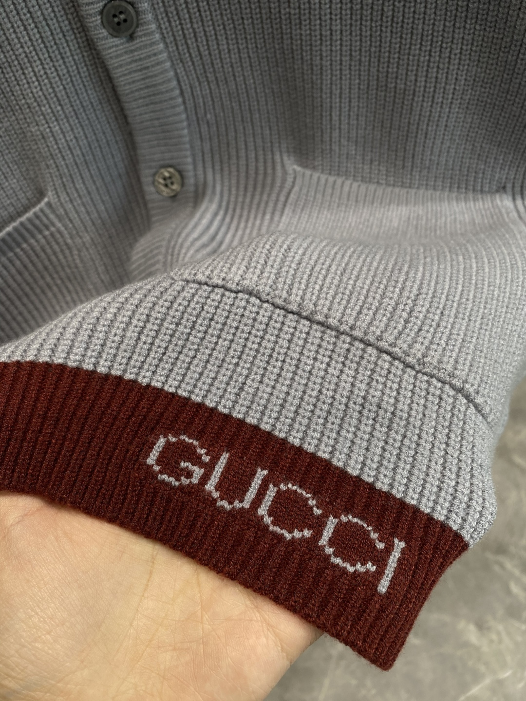 《𝙉𝙚𝙬🤍🖤古家》25ss秋冬 最新最顶级开衫羊毛针织衫开衫毛衣，精致配色融合新款潮开衫，最顶级的品质专