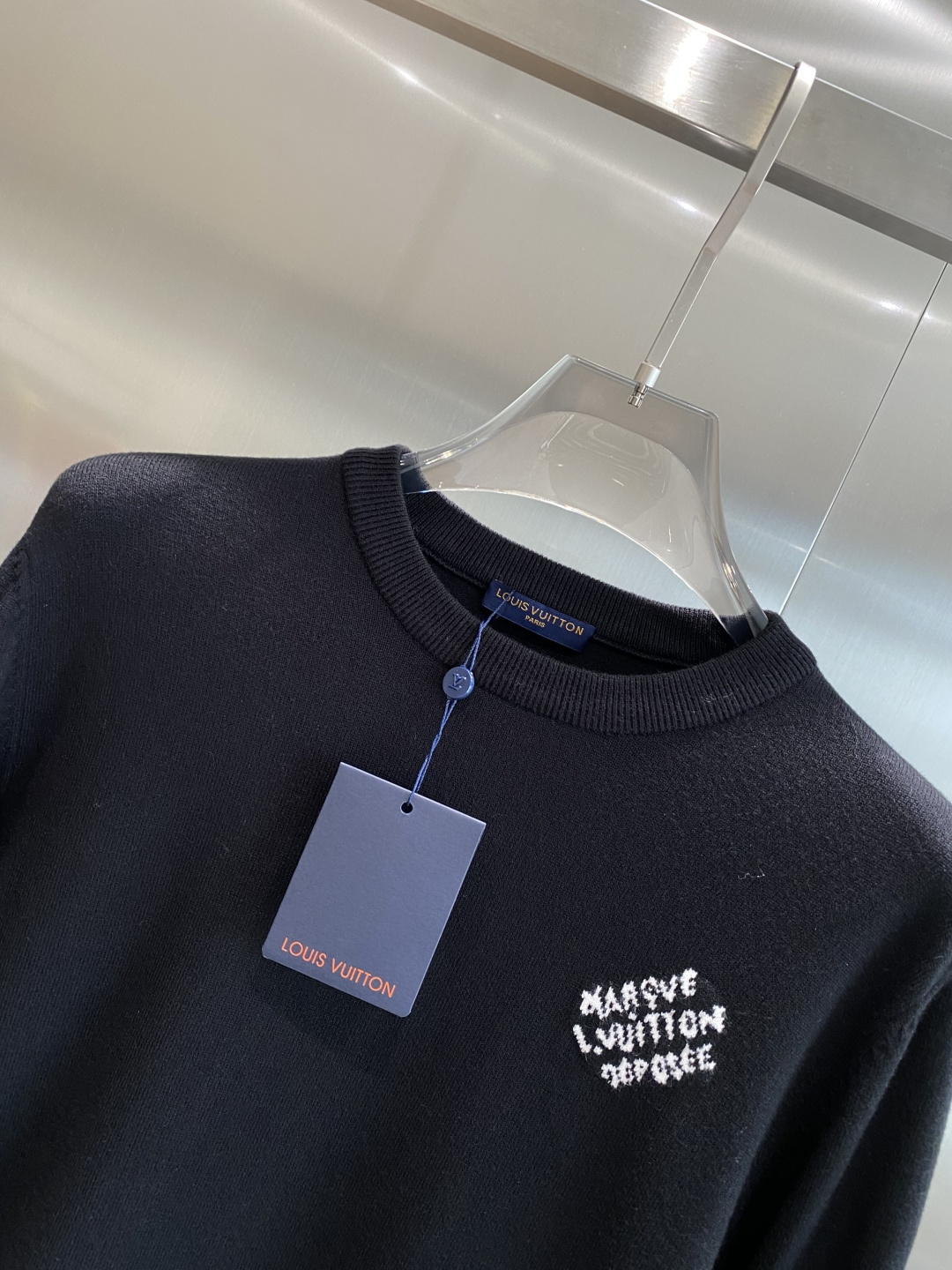 《𝙉𝙚𝙬🤍🖤驴家》2025官网秋冬季最新毛衣，专柜同步在售爆款！特供羊毛混纺面料.手感舒适.可直接接触皮