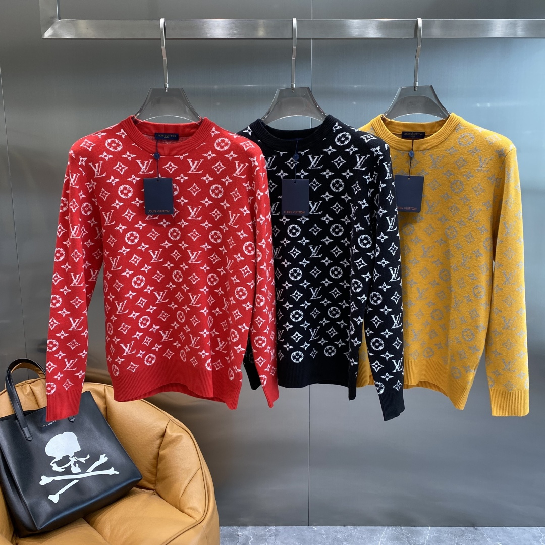 《𝙉𝙚𝙬🤍🖤驴家》秋冬经典男士针织长袖圆领套头毛衣 这款针织衫向经典图案致敬。采用棉质平纹针织面料精心制