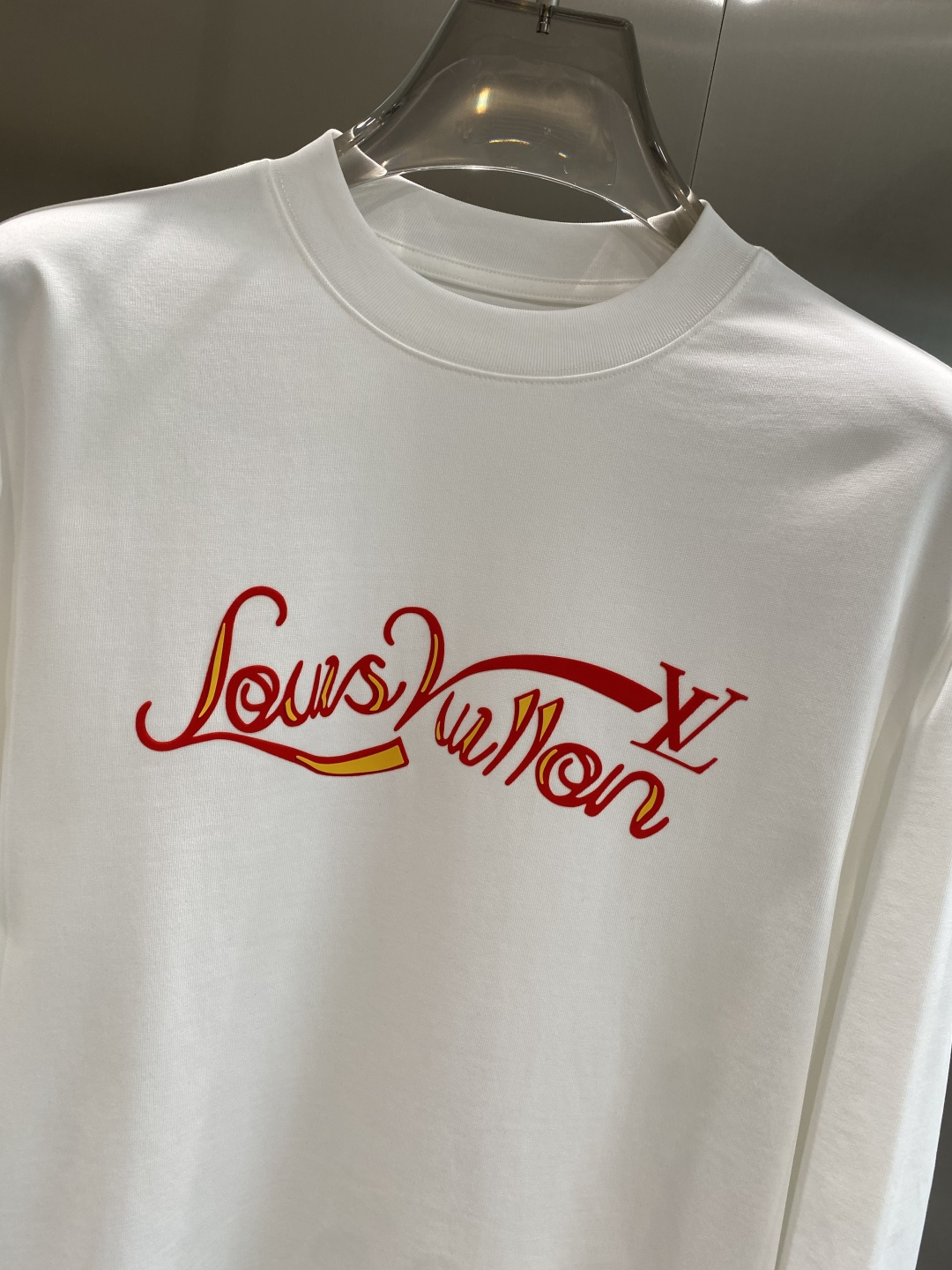 《𝙉𝙚𝙬🤍驴家》2025ss长袖t恤 定制全棉双纱紧密爽滑面料，布面干净，布纹清晰，手感非常细腻扎实，更