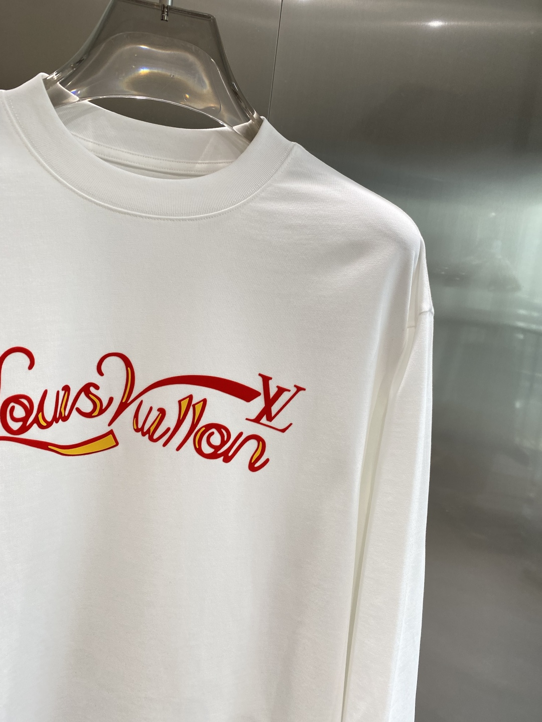 《𝙉𝙚𝙬🤍驴家》2025ss长袖t恤 定制全棉双纱紧密爽滑面料，布面干净，布纹清晰，手感非常细腻扎实，更