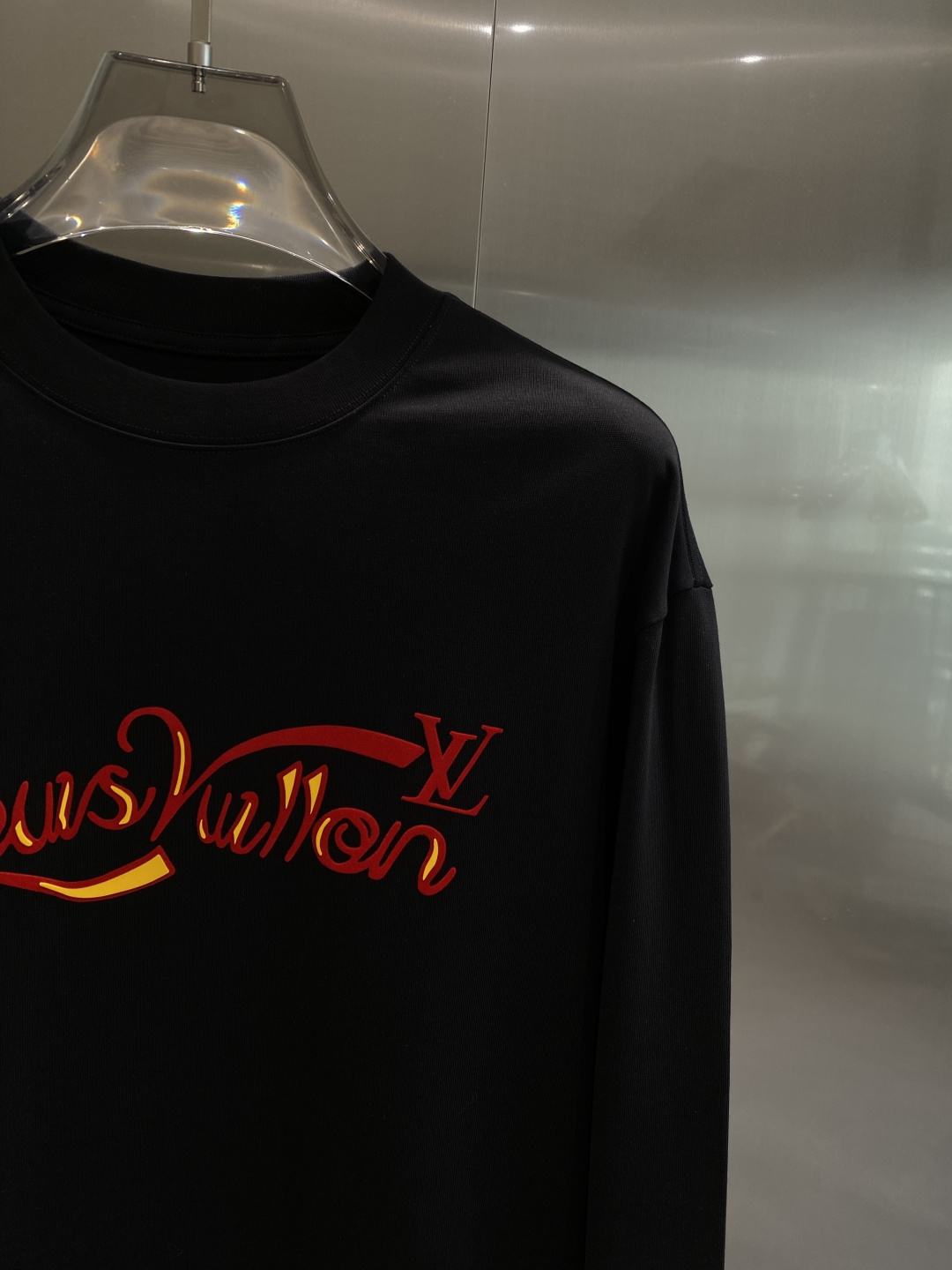 《𝙉𝙚𝙬🤍驴家》2025ss长袖t恤 定制全棉双纱紧密爽滑面料，布面干净，布纹清晰，手感非常细腻扎实，更