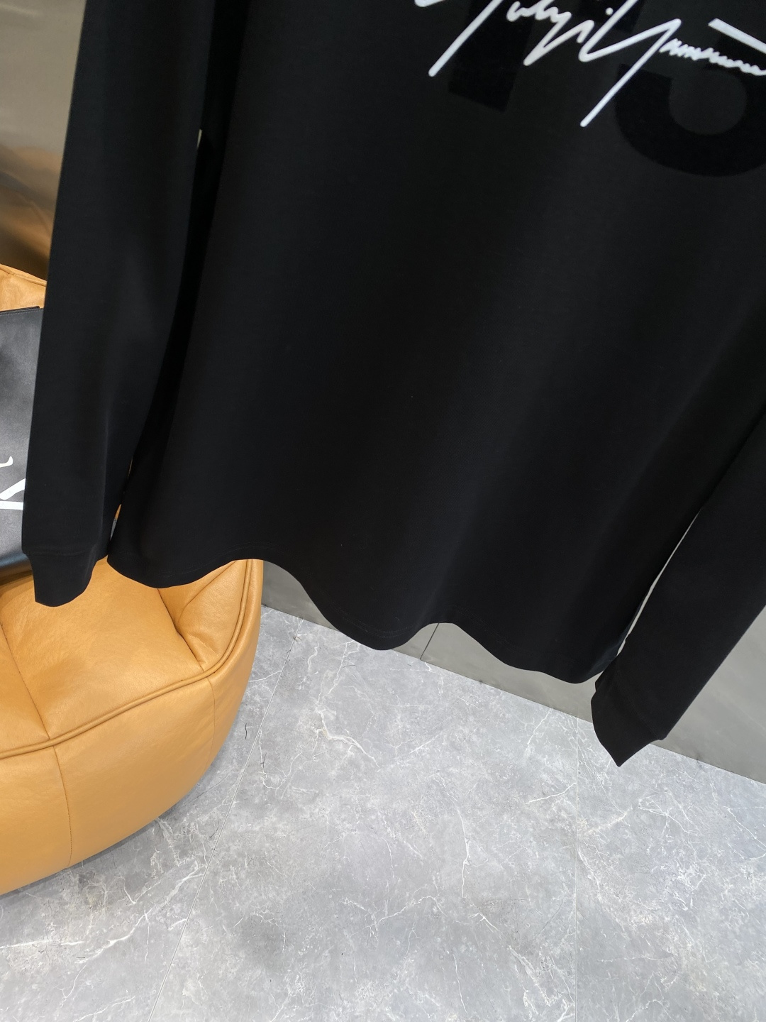 《𝙉𝙚𝙬🤍Y3家》2025ss长袖t恤 定制全棉双纱紧密爽滑面料，布面干净，布纹清晰，手感非常细腻扎实，