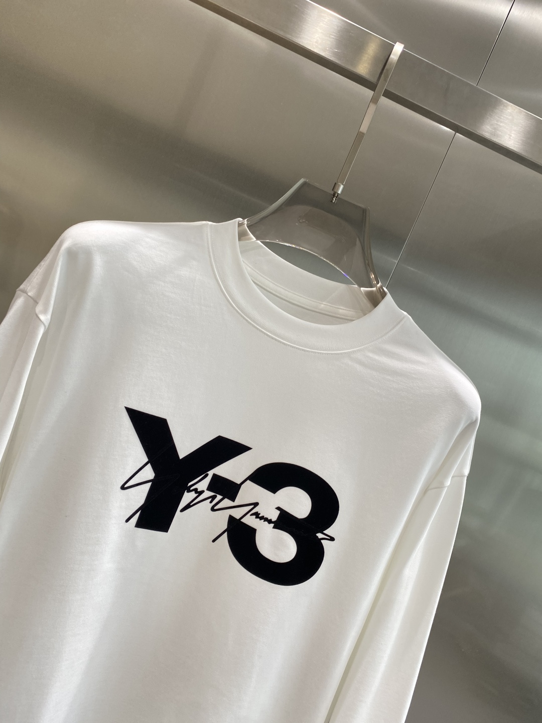 《𝙉𝙚𝙬🤍Y3家》2025ss长袖t恤 定制全棉双纱紧密爽滑面料，布面干净，布纹清晰，手感非常细腻扎实，