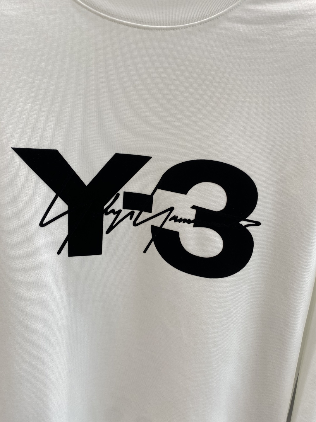 《𝙉𝙚𝙬🤍Y3家》2025ss长袖t恤 定制全棉双纱紧密爽滑面料，布面干净，布纹清晰，手感非常细腻扎实，