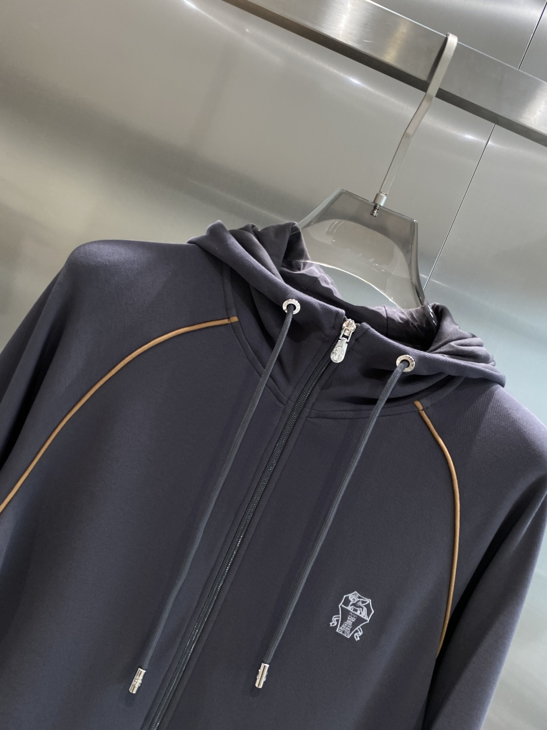 《𝙉𝙚𝙬🤍🖤布鲁家》2025秋冬新款套装 走秀款 定制面料 搭配夹克版型设计 非常洋气 版型超好不易褶皱