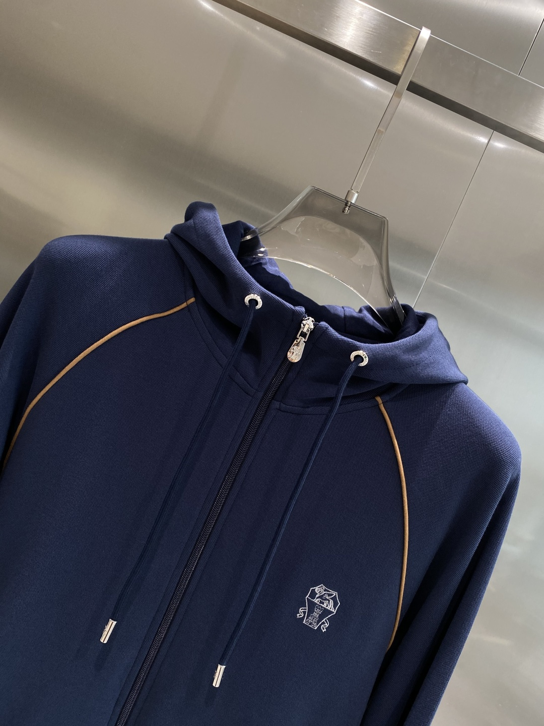 《𝙉𝙚𝙬🤍🖤布鲁家》2025秋冬新款套装 走秀款 定制面料 搭配夹克版型设计 非常洋气 版型超好不易褶皱