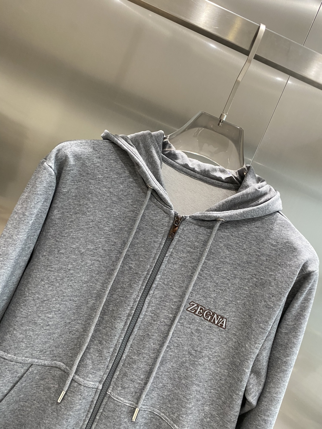 《𝙉𝙚𝙬🤍🖤杰尼家》2025秋冬新款套装 走秀款 定制面料 搭配夹克版型设计 非常洋气 版型超好不易褶皱