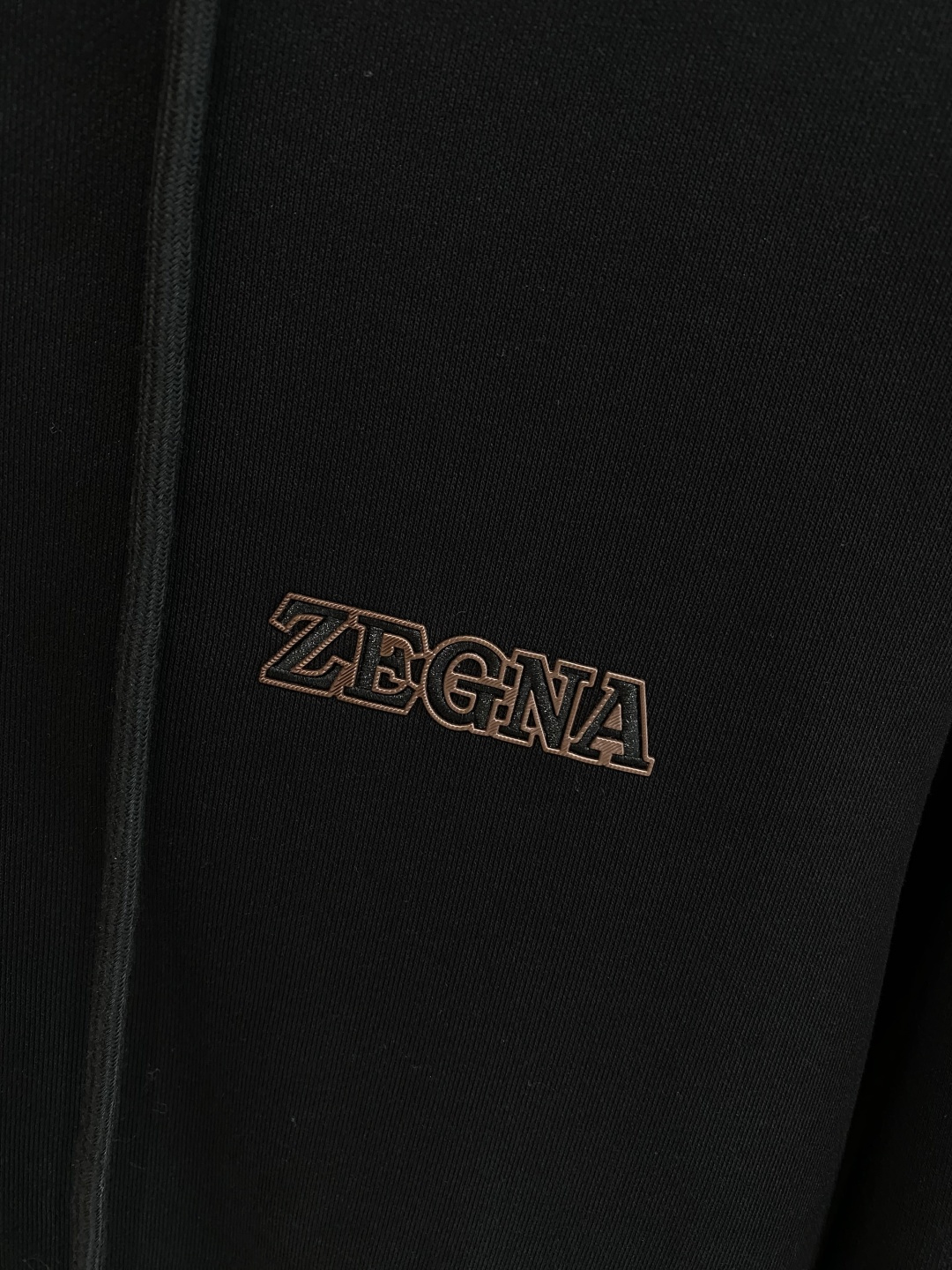 《𝙉𝙚𝙬🤍🖤杰尼家》2025秋冬新款套装 走秀款 定制面料 搭配夹克版型设计 非常洋气 版型超好不易褶皱