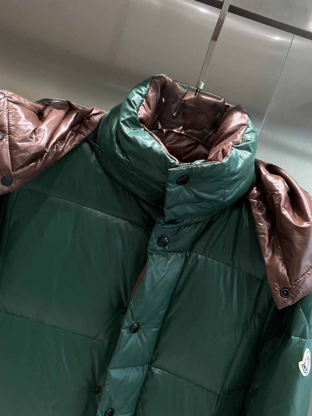 《𝙉𝙚𝙬🤍🖤蒙家》代购正品级别秋冬新款羽绒服 原版1:1订制五金配件全进口原版定制 欢迎专柜对比 绝对的