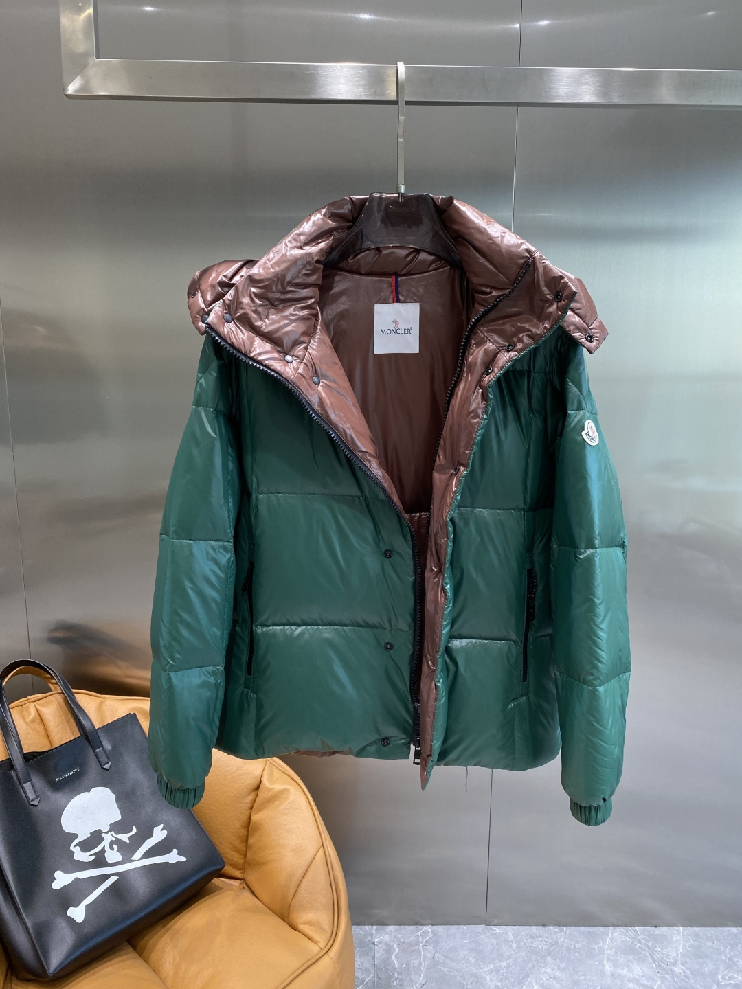 《𝙉𝙚𝙬🤍🖤蒙家》代购正品级别秋冬新款羽绒服 原版1:1订制五金配件全进口原版定制 欢迎专柜对比 绝对的