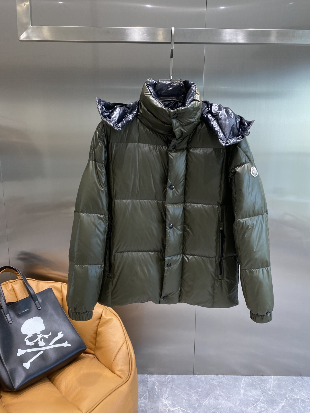 《𝙉𝙚𝙬🤍🖤蒙家》代购正品级别秋冬新款羽绒服 原版1:1订制五金配件全进口原版定制 欢迎专柜对比 绝对的
