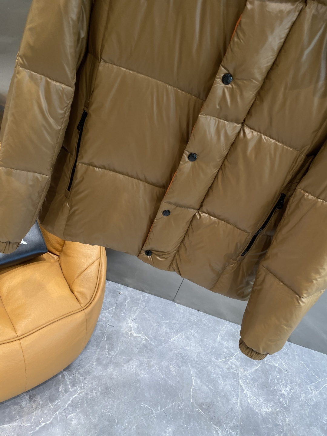 《𝙉𝙚𝙬🤍🖤蒙家》代购正品级别秋冬新款羽绒服 原版1:1订制五金配件全进口原版定制 欢迎专柜对比 绝对的