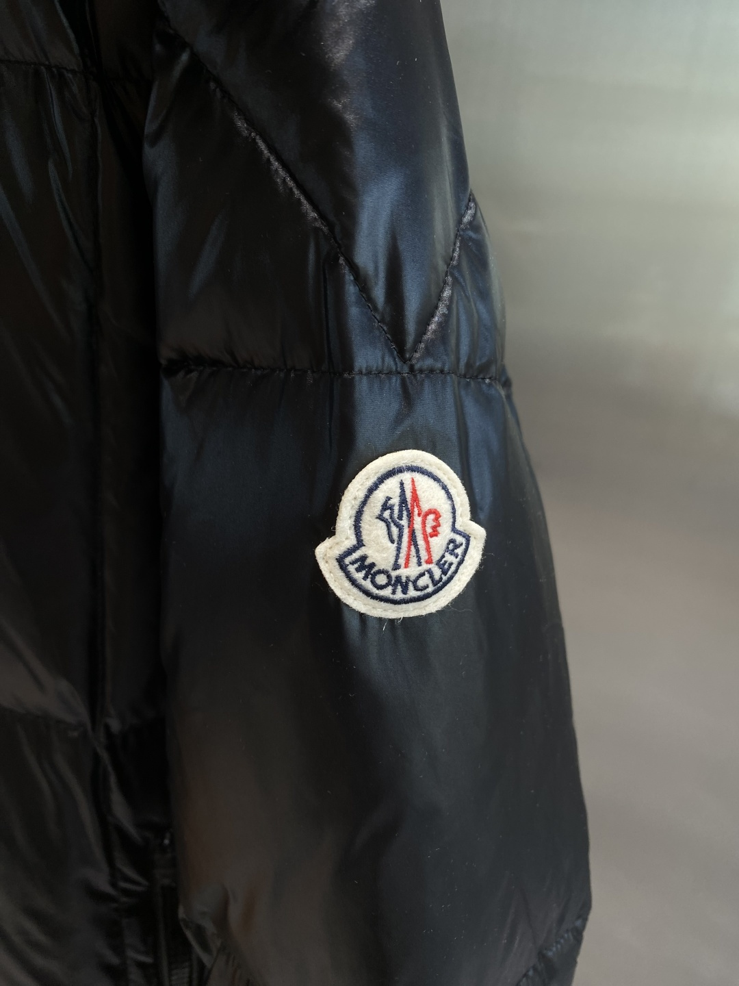 《𝙉𝙚𝙬🤍🖤蒙家》代购正品级别秋冬新款羽绒服 原版1:1订制五金配件全进口原版定制 欢迎专柜对比 绝对的