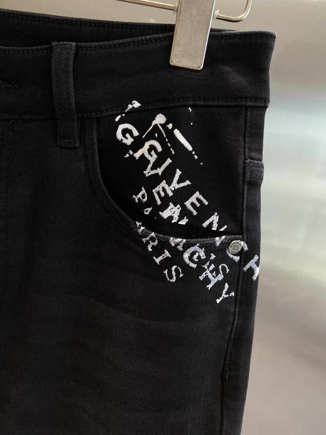 🌾售后✅ 《𝙉𝙚𝙬🖤🤍纪家》2025重工水洗休闲牛仔裤，进口原版水洗弹力面料，舒适有弹性，独特设计，版型