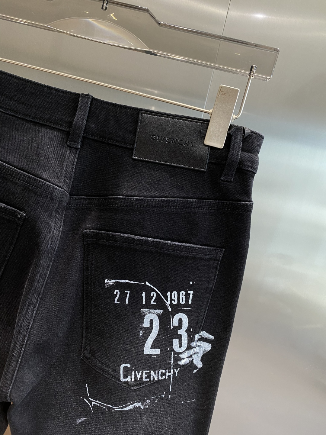 🌾售后✅ 《𝙉𝙚𝙬🖤🤍纪家》2025重工水洗休闲牛仔裤，进口原版水洗弹力面料，舒适有弹性，独特设计，版型