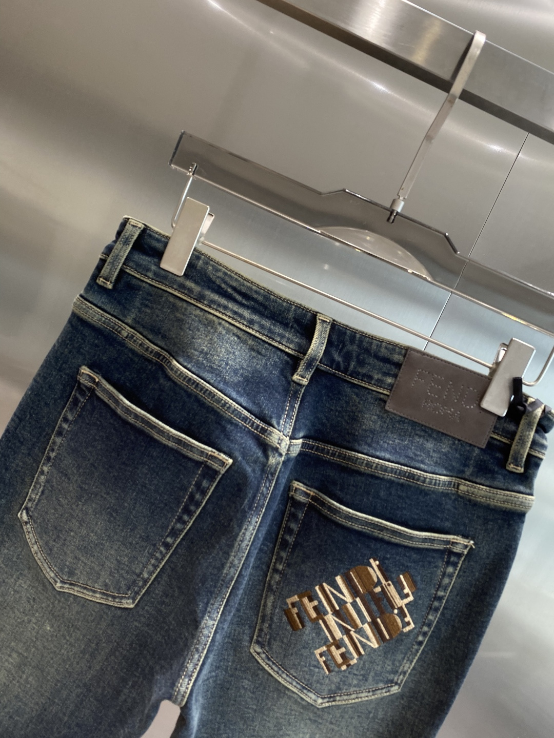 🌾售后✅ 《𝙉𝙚𝙬🖤🤍芬家》2025重工水洗休闲牛仔裤，进口原版水洗弹力面料，舒适有弹性，独特设计，版型