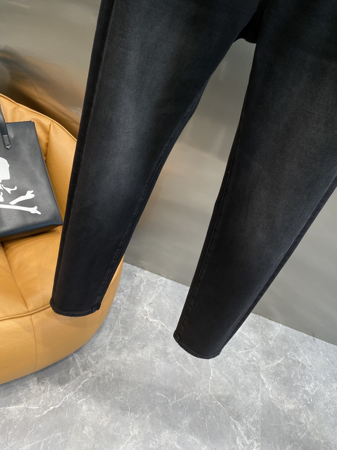 《𝙉𝙚𝙬🖤🤍芬家》2025重工水洗休闲牛仔裤，进口原版水洗弹力面料，舒适有弹性，独特设计，版型超正，舒适