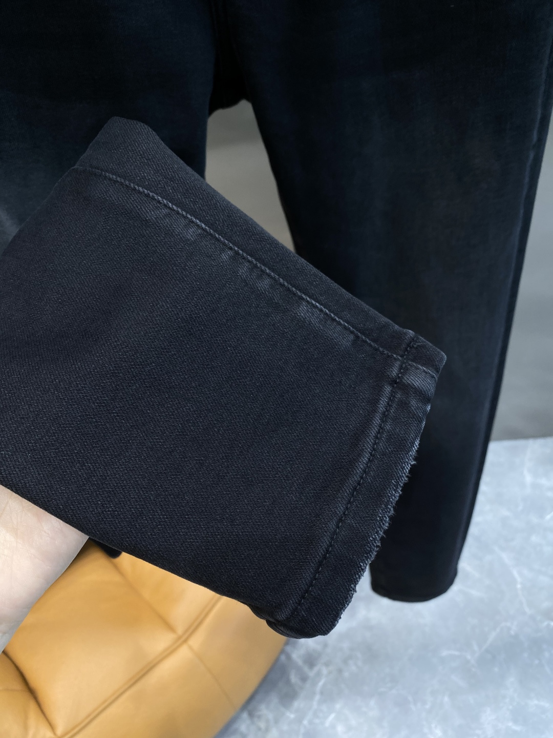 《𝙉𝙚𝙬🖤🤍芬家》2025重工水洗休闲牛仔裤，进口原版水洗弹力面料，舒适有弹性，独特设计，版型超正，舒适