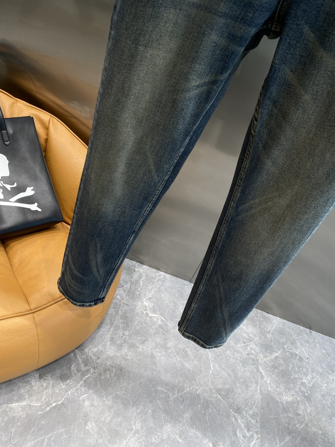 《𝙉𝙚𝙬🖤🤍普家》2025重工水洗休闲牛仔裤，进口原版水洗弹力面料，舒适有弹性，独特设计，版型超正，舒适