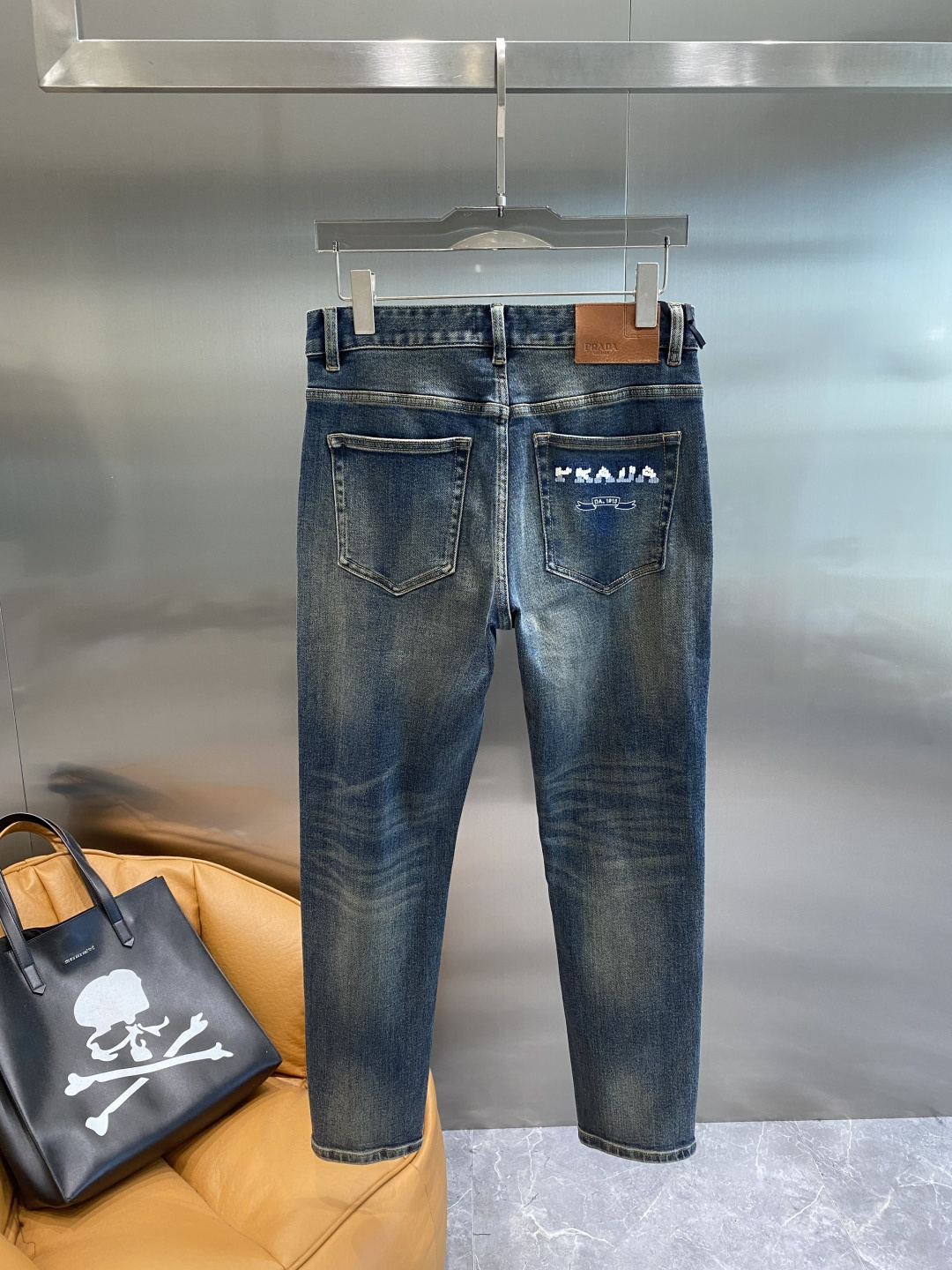 《𝙉𝙚𝙬🖤🤍普家》2025重工水洗休闲牛仔裤，进口原版水洗弹力面料，舒适有弹性，独特设计，版型超正，舒适