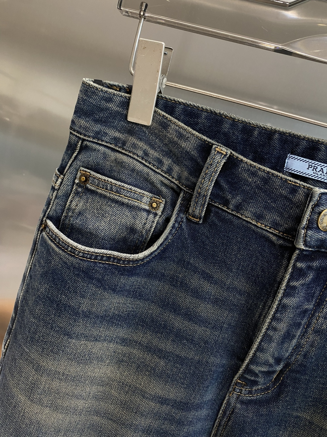 《𝙉𝙚𝙬🖤🤍普家》2025重工水洗休闲牛仔裤，进口原版水洗弹力面料，舒适有弹性，独特设计，版型超正，舒适