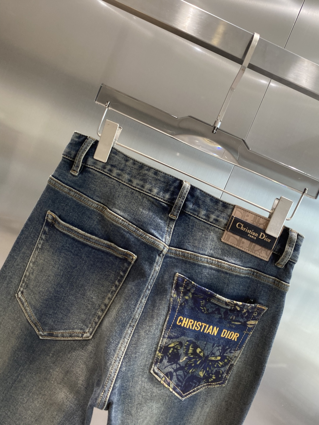 《𝙉𝙚𝙬🖤🤍迪家》2025重工水洗休闲牛仔裤，进口原版水洗弹力面料，舒适有弹性，独特设计，版型超正，舒适