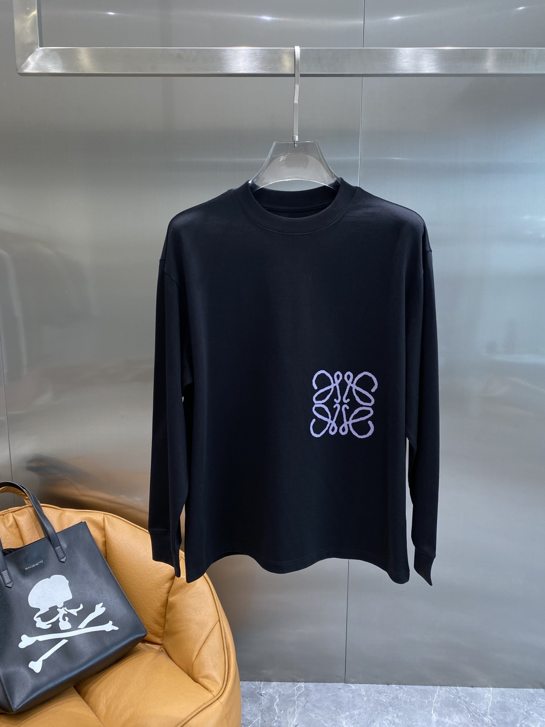 《𝙉𝙚𝙬🤍🖤罗家》2025秋冬专柜新款 时尚休闲打底衫长袖T恤，精选进口高密度双面拉架棉面料，精致原版l