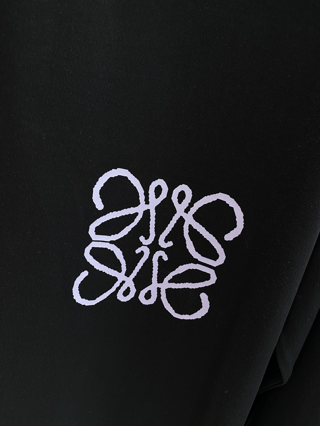 《𝙉𝙚𝙬🤍🖤罗家》2025秋冬专柜新款 时尚休闲打底衫长袖T恤，精选进口高密度双面拉架棉面料，精致原版l