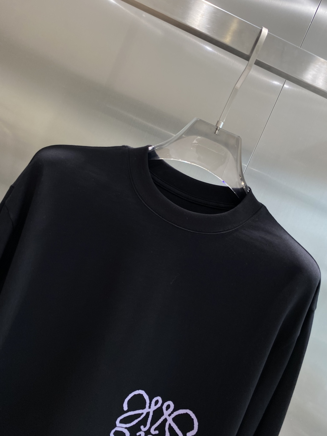 《𝙉𝙚𝙬🤍🖤罗家》2025秋冬专柜新款 时尚休闲打底衫长袖T恤，精选进口高密度双面拉架棉面料，精致原版l