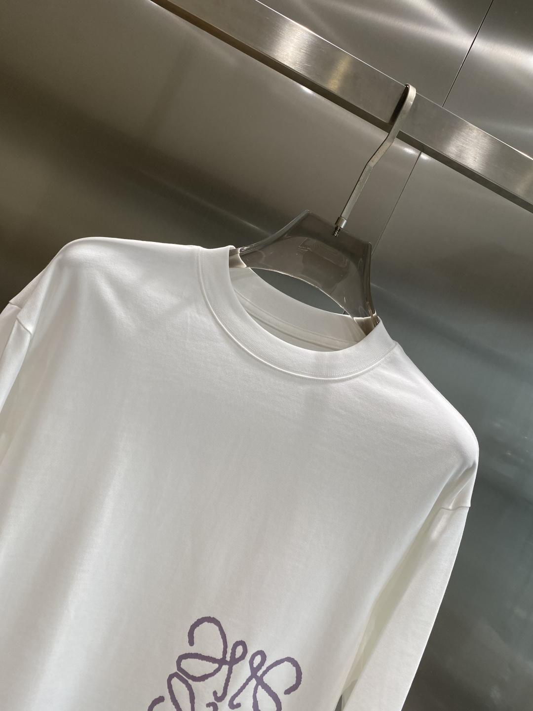 《𝙉𝙚𝙬🤍🖤罗家》2025秋冬专柜新款 时尚休闲打底衫长袖T恤，精选进口高密度双面拉架棉面料，精致原版l