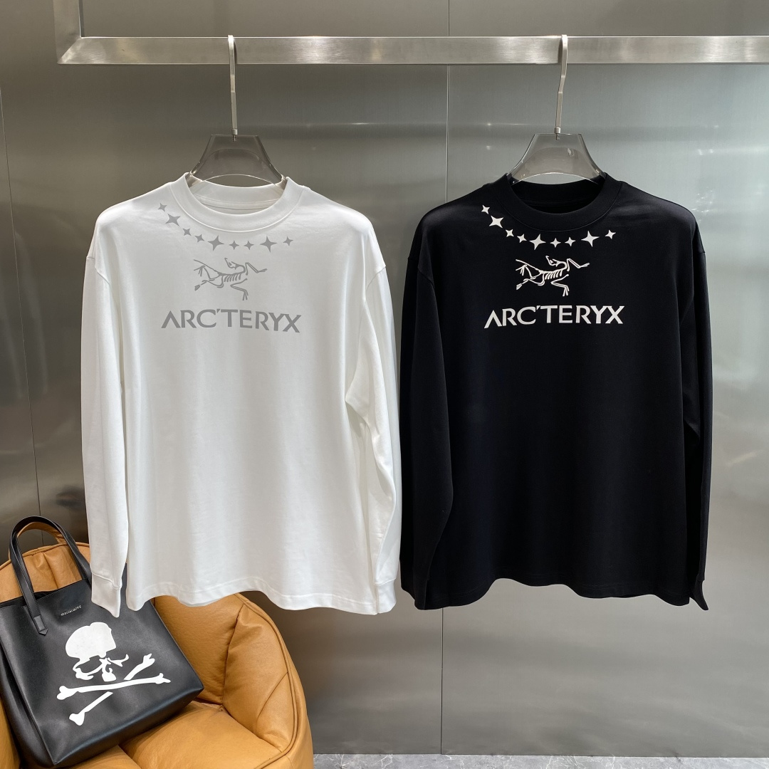 《𝙉𝙚𝙬🤍🖤鸟家》2025秋冬专柜新款 时尚休闲打底衫长袖T恤，精选进口高密度双面拉架棉面料，精致原版l