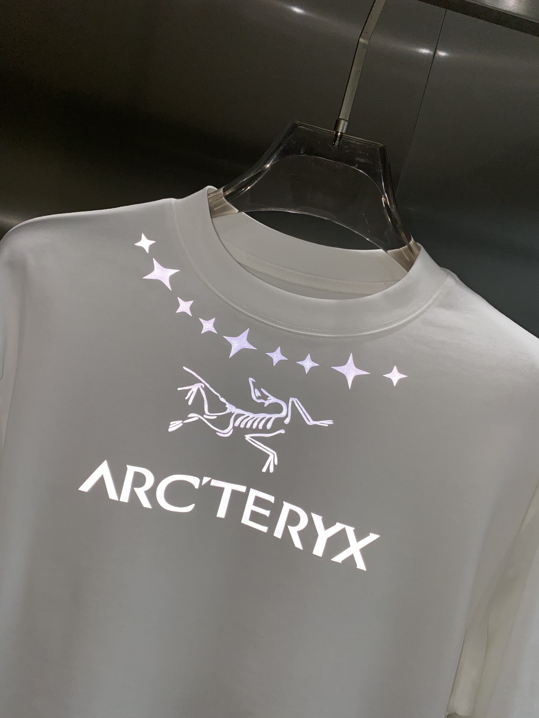 《𝙉𝙚𝙬🤍🖤鸟家》2025秋冬专柜新款 时尚休闲打底衫长袖T恤，精选进口高密度双面拉架棉面料，精致原版l