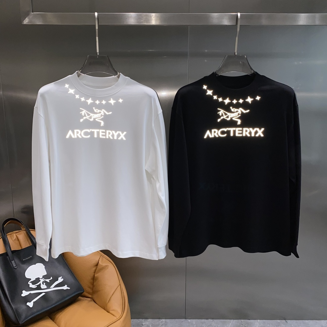 《𝙉𝙚𝙬🤍🖤鸟家》2025秋冬专柜新款 时尚休闲打底衫长袖T恤，精选进口高密度双面拉架棉面料，精致原版l